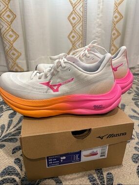 BNIB Unisex Mizuno Wave Sky 9 Hanabi Pack Running shoe